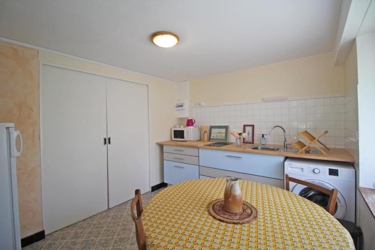 Les Vieux Fourneaux Bed & Breakfast Nantiat Екстериор снимка